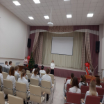 Студенты выпускных групп фармацевтического отделения встречали гостей - преподавателей высшей школы ФГБОУ ВО Алтайский государственный университет
