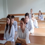 Теперь мы в легендах прославленных дней!