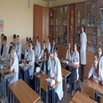 Теперь мы в легендах прославленных дней!