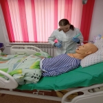 Участники студенческих отрядов в рамках гранта бесплатно осваивают в ББМК профессию "Младшая медицинская сестра по уходу за больными"